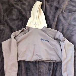 Cropped hoodie